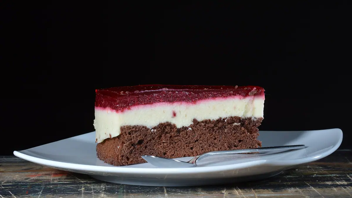 Morgans Coffee Shop – cake shop in Tredegar town centre